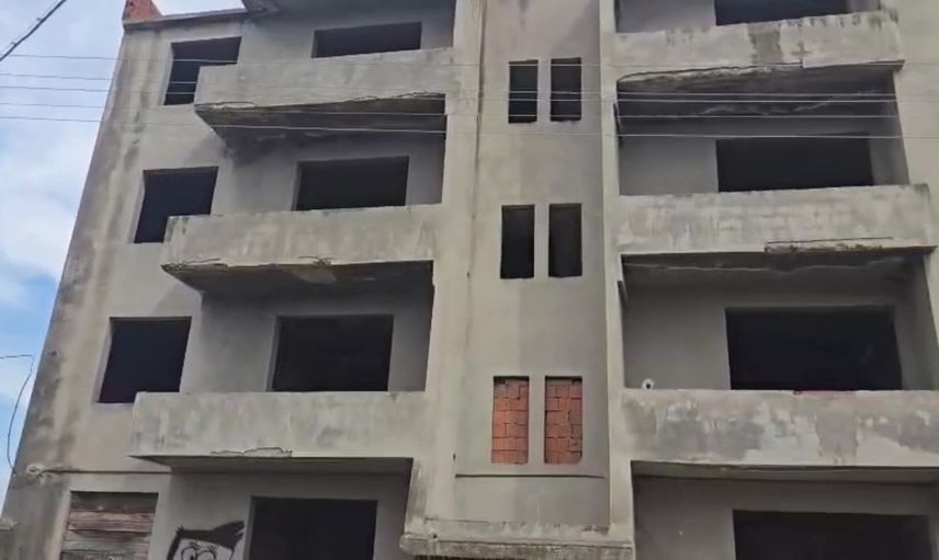 Yıllardır bitmeyen inşaat Esentepe'yi endişelendiriyor