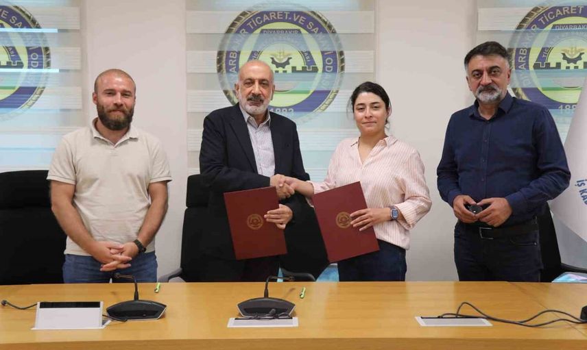 Diyarbakır'da çocuklara kolektif sahne: Şanozar ile Kürtçe tiyatroya erişim