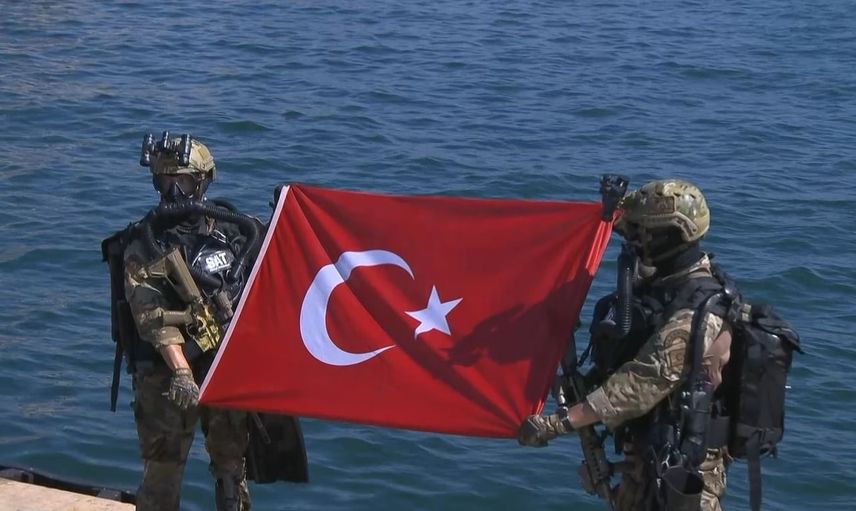 Teknofest Mavi Vatan'da SAS ve SAT'tan gerçeğini aratmayan rehine ve gemi kurtarma gösterisi
