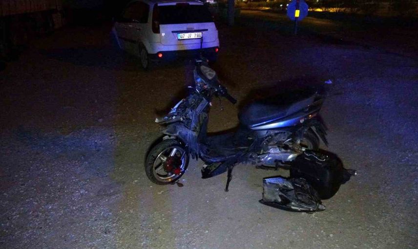 Tali yola dönüşte çarpışma: motorlu bisiklet sürücüsü yaralandı