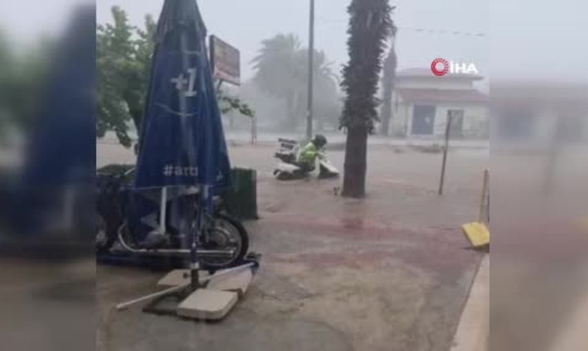 Mersin’de sel uyarısı: Silifke ve Erdemli’de yollar ve tarım alanları sular altında