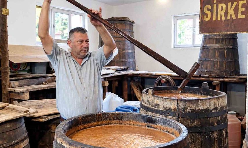 safranbolu'da asırlık küplerde üzüm sirkesi üretimi başladı