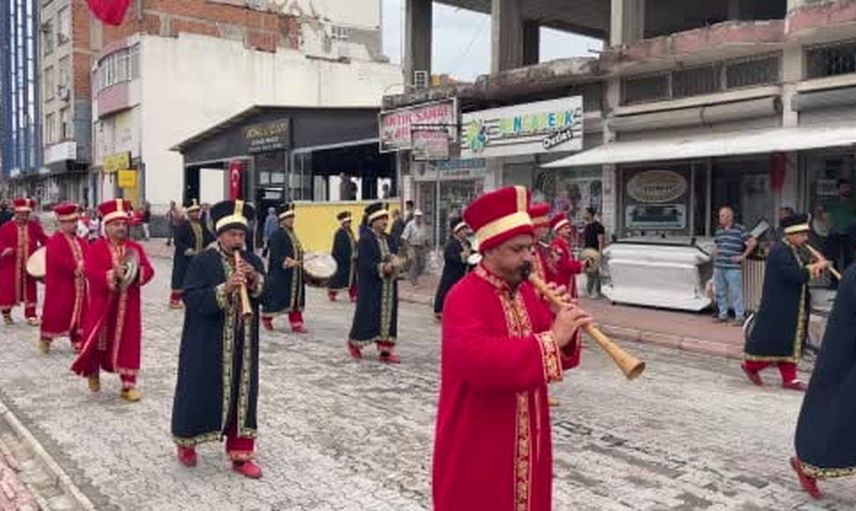Osmaniye’de gazilerle kol kola vefa yürüyüşü