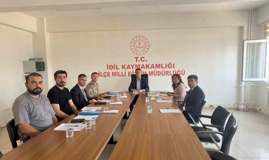İdil'de okul güvenliğini güçlendirme amacıyla kurumlar toplantı yaptı
