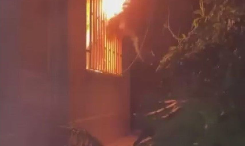 Samandağ'da yangın bir evi kullanılamaz bıraktı