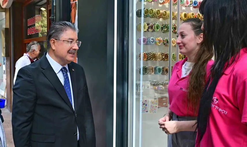 Vali Yılmaz esnafı sokakta dinledi: İnönü-1 Caddesi'nde talepler ele alındı