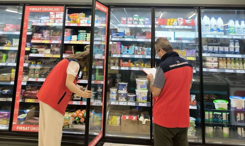Afyonkarahisar'da TÜFİS ile market raflarında fiyat taraması