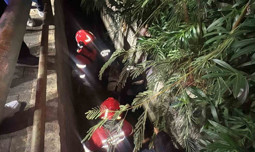 Marmaris'te dereden çıkarılan kimliği belirsiz şahıs tedaviye sevk edildi