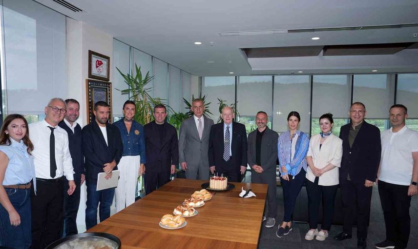 Riva'da Şenes Erzik'e vefa: 85 yaş kutlaması