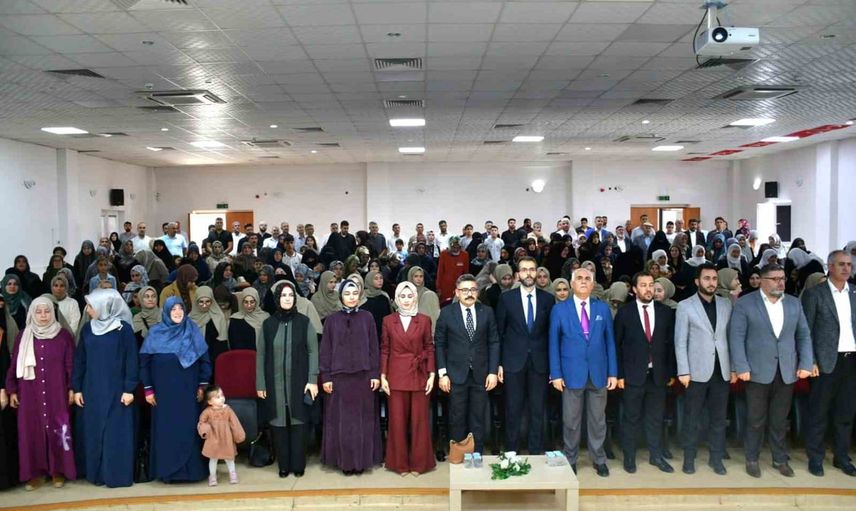 Adilcevaz'da 19 öğrenci hafızlık icazetiyle manevi sorumluluk üstlendi