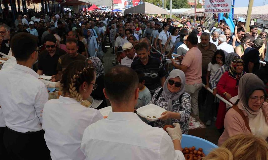 Babadağ'da lezzet ve birlik: 27’nci keşkek festivali coşkuyla geçti