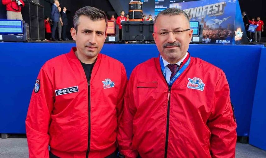 Karabük rektörü Kırışık, TEKNOFEST Güneydoğu'da Selçuk Bayraktar ile projeleri değerlendirdi