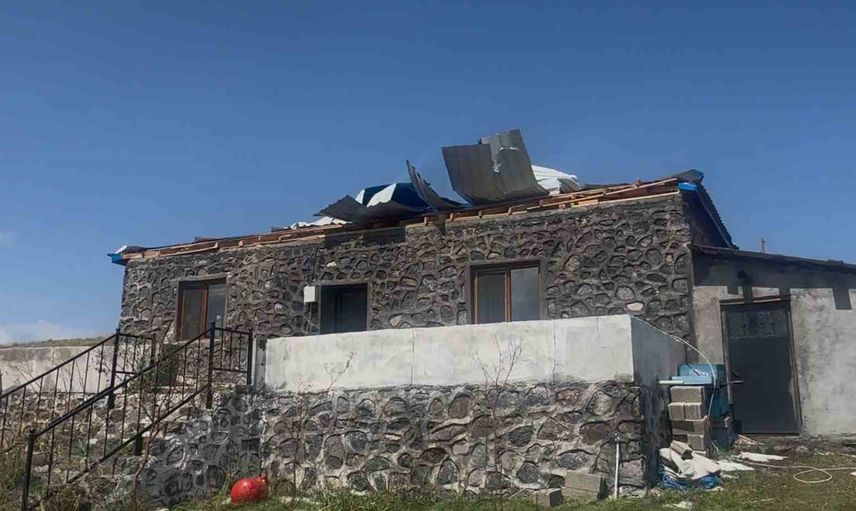 Çıldır Öncül köyünde dakikalar içinde yıkım: evlerin yüzde 70'i kullanılamaz hale geldi