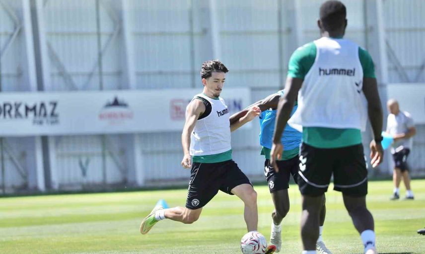 Konyaspor son taktiklerle Trabzonspor maçına hazırlanıyor