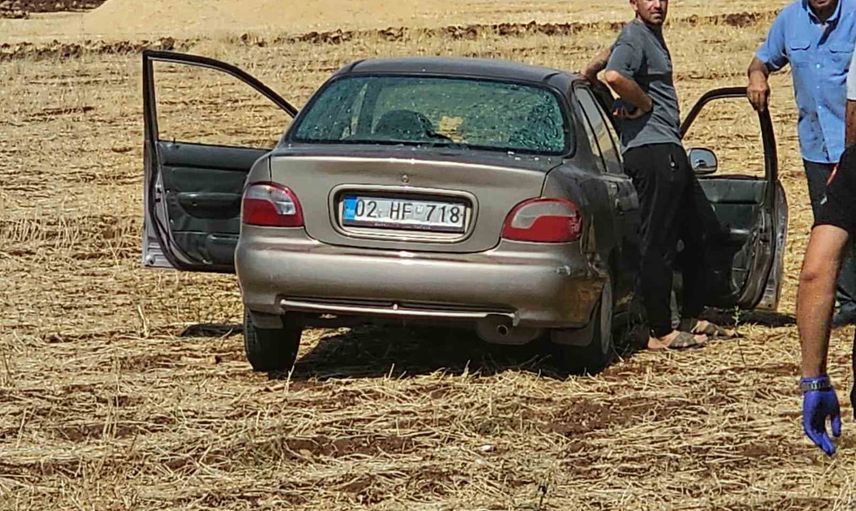 Besni'de kavşak çarpışması: biri çocuk 4 kişi yaralandı