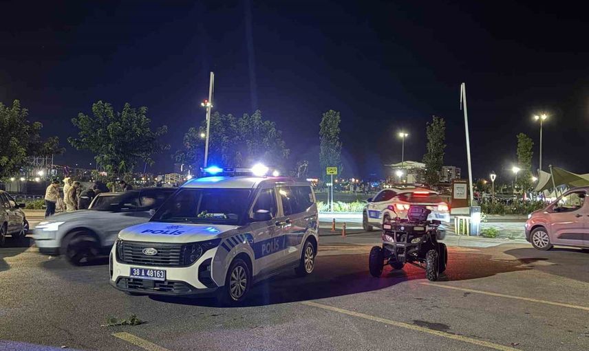 Millet bahçesindeki kavgada bacağından yaralanan kişi hastaneye kaldırıldı, şüpheli yakalandı