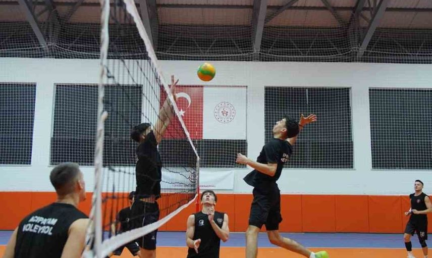 acıpayam voleybolda genç ve iddialı bir dönem açıyor
