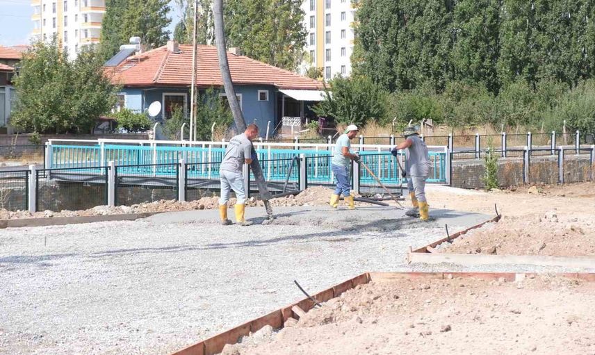 Sorgun'da üç bölgede eş zamanlı altyapı ve çevre düzenlemesi