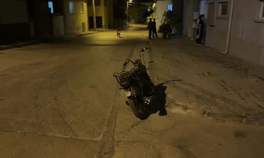 Kaçarken düşen telefon yakalattı: plakasız motosiklet sürücüsüne 88 bin 500 lira ceza