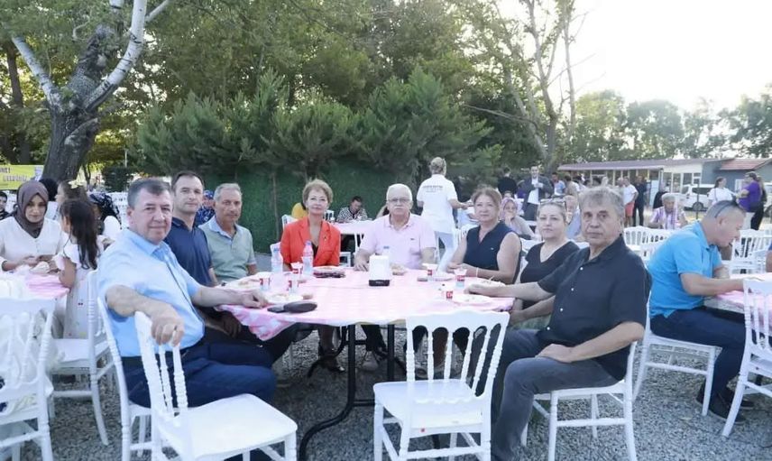 Burhaniye'de şölen ruhuyla toplu sünnet geleneği sürdürüldü
