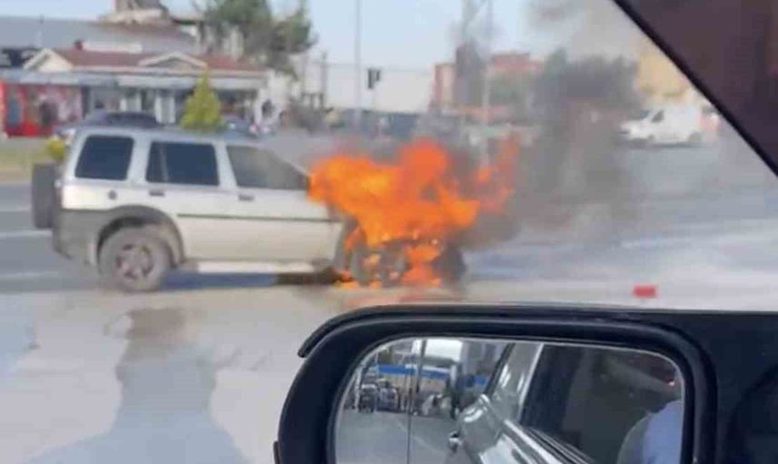 Kuzeykent'te seyir halindeki cipte çıkan alevler itfaiye tarafından kontrol altına alındı