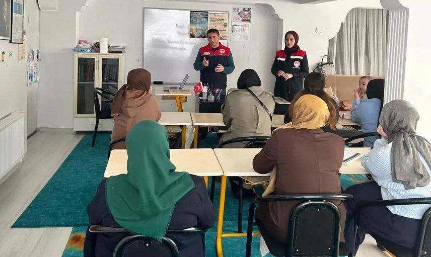Yığılca'da üreticilere destek ve kokarca mücadelesi anlatıldı