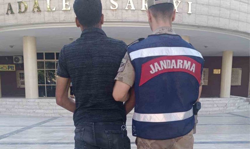 Şanlıurfa'da aranan hükümlü Karaköprü'de jandarma operasyonuyla yakalandı