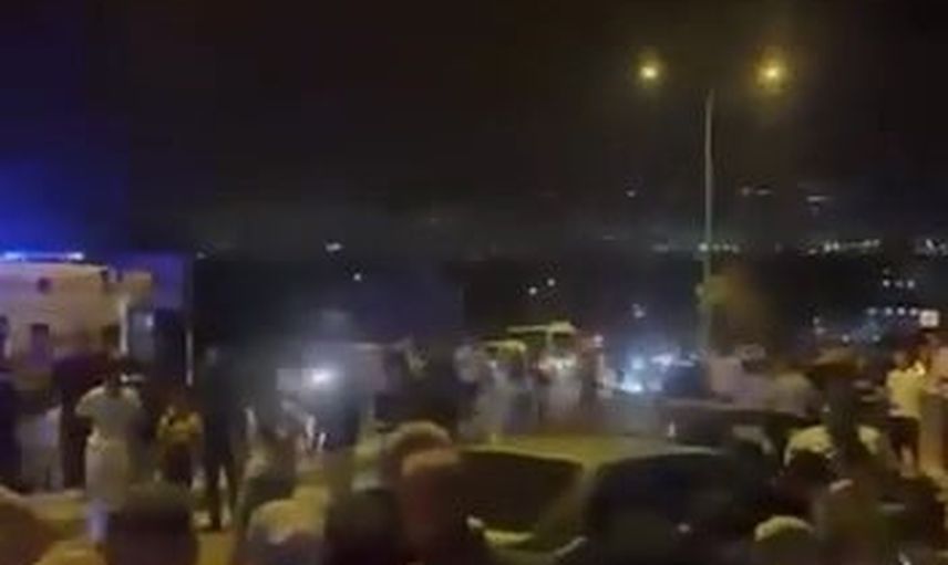 Ehliyetsiz sürücünün kontrol kaybı orta refüjü aştı: 7 yaralı