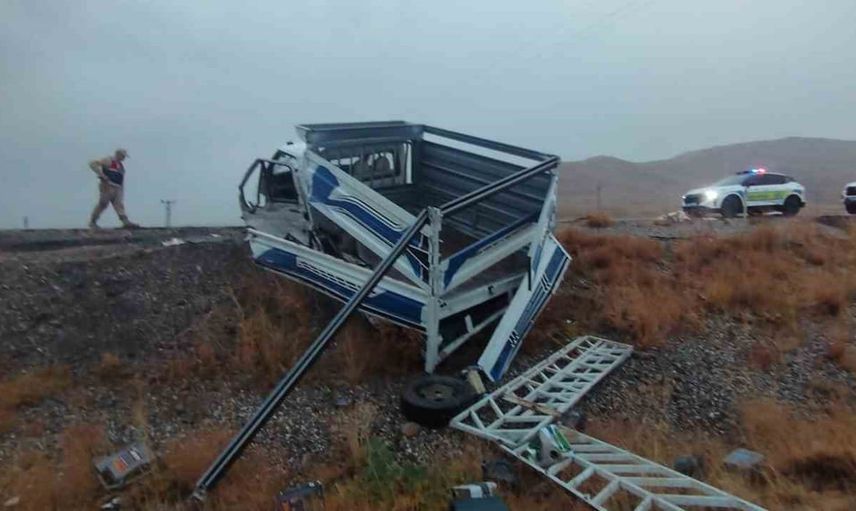 Güzeldere Tüneli'nde zincirleme kaza: 12 kişi yaralandı