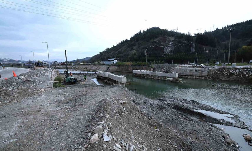 Tokat'ın ulaşım omurgası ÇEDAŞ köprüsü yeniden inşa ediliyor