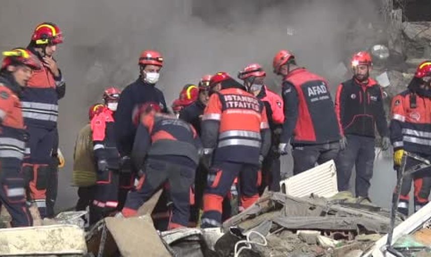 Maltepe enkazında arama: bir kişinin cansız bedenine ulaşıldı