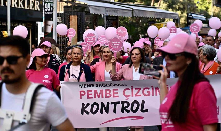 Muratpaşa'da pembe yürüyüş: erken tanı ve dayanışma çağrısı