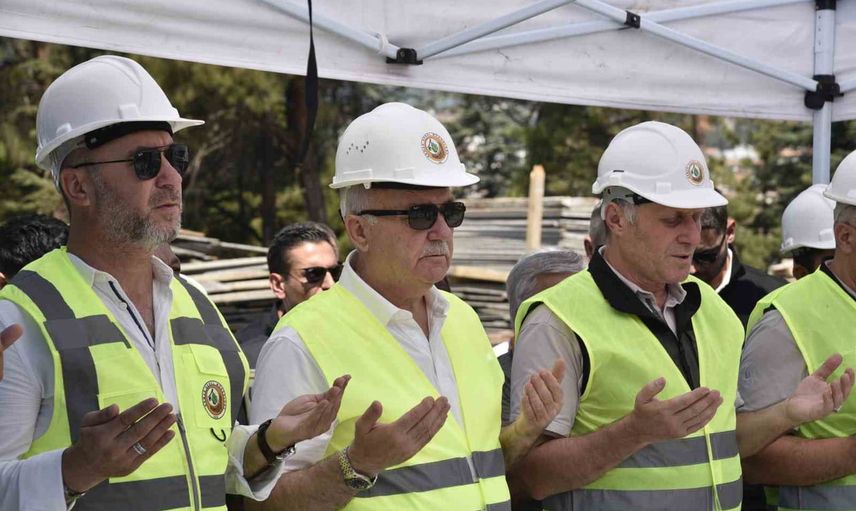 Dursunbey'e 174 milyonluk akıllı orman hizmet binası geliyor