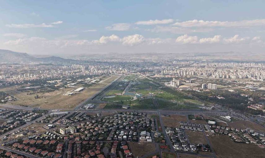 Kayseri'de millet bahçesi çevresine 900 araçlık yeni otopark açıldı