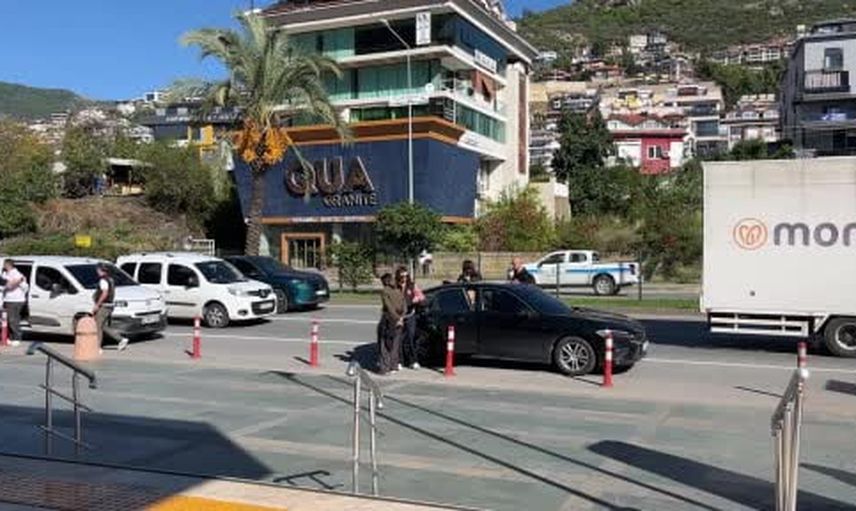 Alanya'daki tefecilik ve şantaj operasyonunda 6 kişi tutuklandı