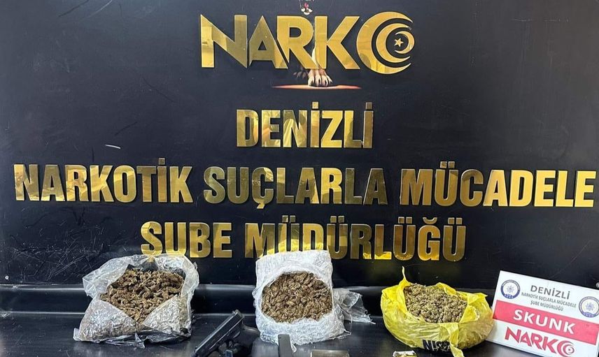 Denizli’de takiple açığa çıkan skunk şebekesi: araçlarda 3 kilo 25 gram ele geçirildi