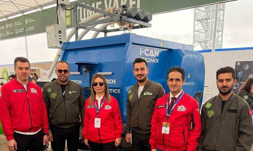 OMÜ geleceğin tarımını otonom çiftlikle kurguluyor: rektör Aydın TEKNOFEST'te TÜME modelini inceledi