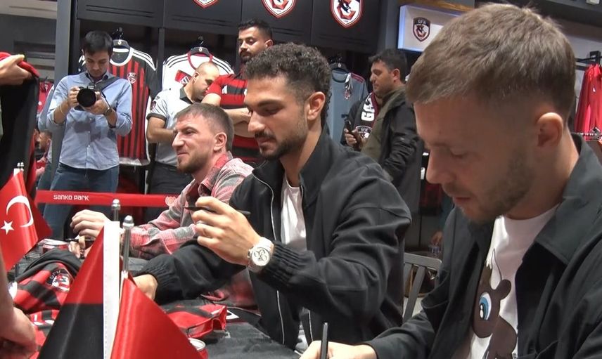 Gaziantep FK taraftarla kenetlendi: imza gününde birlik mesajı