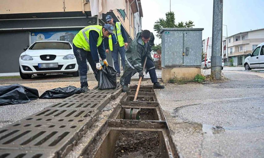 Bursa'da yağışlara karşı seferberlik: ekipler kritik noktalarda 24 saat hazır