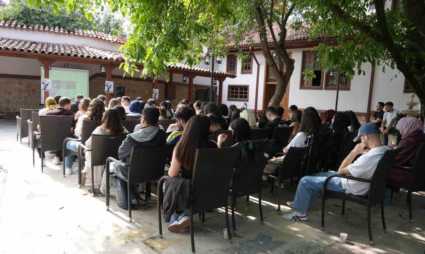 Gazze'de eğitim: öğrenciler için umut ve dayanışma mücadelesi