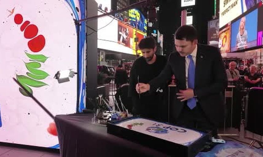 Times meydanı’nda ebruyle COP31’in tanıtımı: kültürden iklime davet
