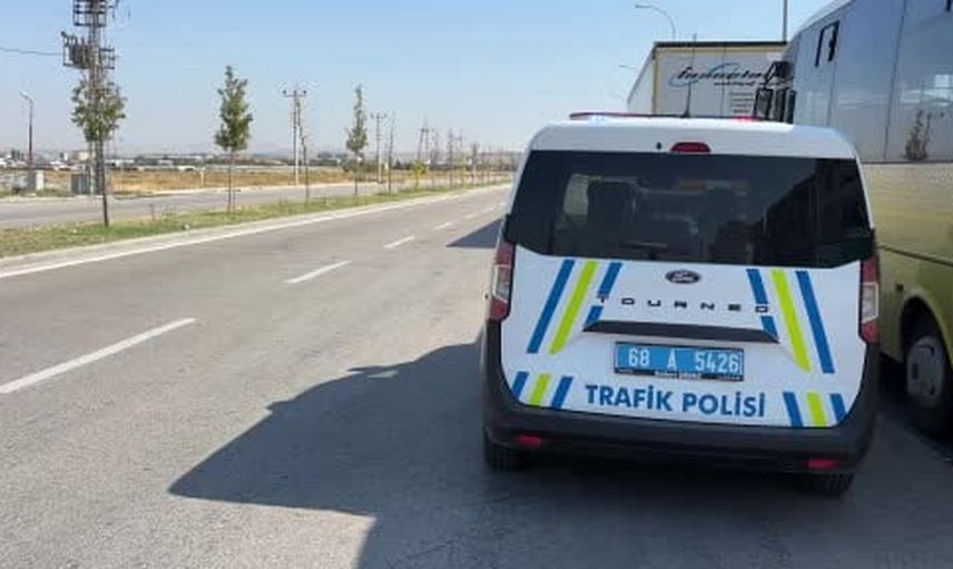 Aksaray'da durakta yolcu kavgası silahlandı; bir şoför yoğun bakımda