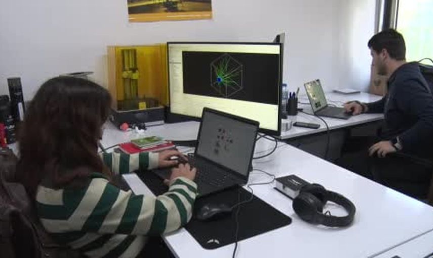 erciyes üniversitesi ekiplerinden taşınabilir nükleer reaktör izleme sistemi