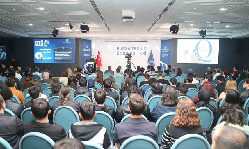 Kimliğin değeri: Lauren Booth'tan BTÜ'de manevi kimliğin yol haritası