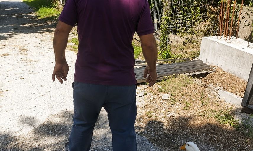 Torunların bıraktığı ördekle hayatı değişen 65 yaşındaki adam