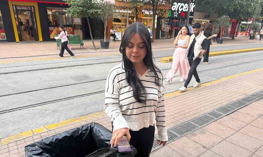 İhmal 4 dakikada kaybettirdi: çöp kutusundan çalınan telefon için mağdurun yalvarışı