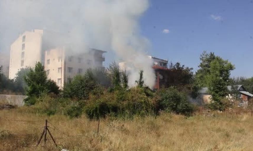 Kısa sürede kontrol altına alındı: Sivas Zara'da odunluk yangını