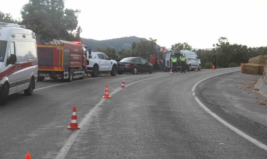 Konya'da Beyşehir yolunda tır ve otomobil çarpıştı: bir kişi yaşamını yitirdi, üç kişi yaralandı