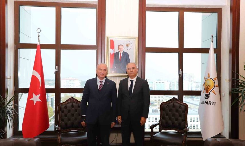 Düzce başkanı Özlü, Efkan Ala ile parti vizyonunu değerlendirdi