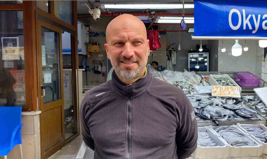 Sinop'ta lakerda mesaisi: balık yağını beklemeden tuzlayan balıkçılar tercihlerini anlattı